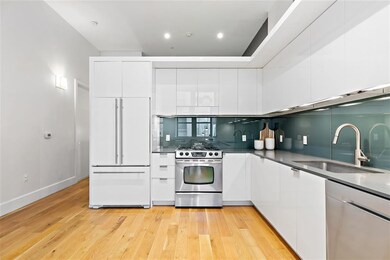 50 Dey St unit 561, Jersey City, NJ 07306 - photo 2