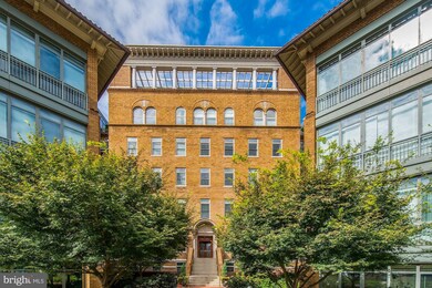 The Columbia Residences unit 427, Washington, DC 20037 - photo 2