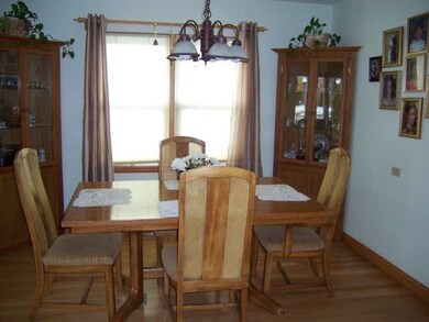 2136 Suffolk Ave, Westchester, IL 60154 - photo 6