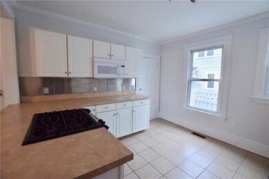 1 Dresser St unit 1, Newport, RI 02840 - photo 3