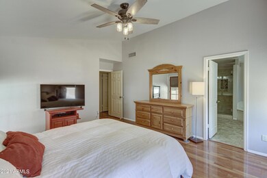 14618 S 34th Pl-13