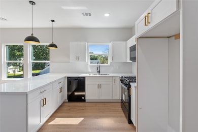 216 E 37th St unit 2, Houston, TX 77018 - photo 5