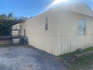 1620 E Reno Rd unit 23, Azle, TX 76020 - photo 2