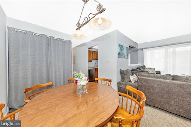 3855 Shadywood Dr unit 2D, Jefferson, MD 21755 - photo 7