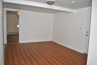 7 Winter St unit 5, Nashua, NH 03064 - photo 4