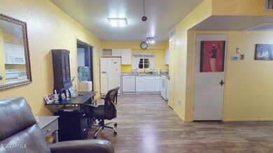 9215-N-45th-Ave-05172024_205137