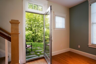 16-51WestIslandWay-SBS-