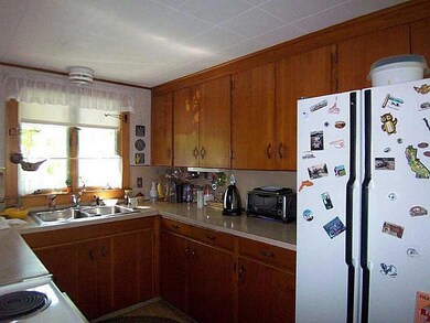 21 Harden Ave, Camden, ME 04843 - photo 6