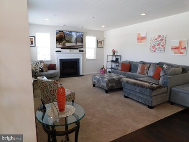 11146 Saint Christopher Dr, White Plains, MD 20695 - photo 4