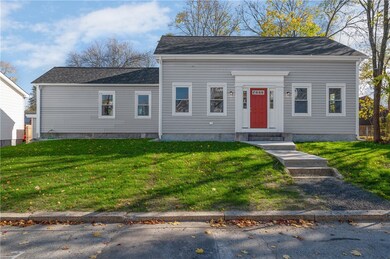 262 Coe St, Woonsocket, RI 02895 - photo 4