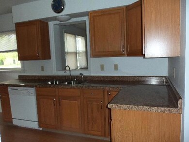 1361 Park Blvd, Morris, IL 60450 - photo 2