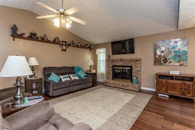 1017 Meadows Ct, Maryville, IL 62062 - photo 3