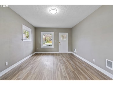 10104 SE Holgate Blvd, Portland, OR 97266 - photo 4