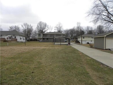 709 W Main St, Odessa, MO 64076 - photo 4