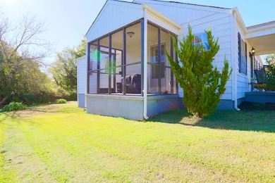 1509 E 29th St, Sheffield, AL 35660 - photo 2