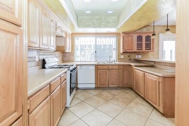 10728 Alta Loma Dr, El Paso, TX 79935 - photo 6