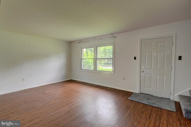 12705 Millstream Dr, Bowie, MD 20715 - photo 3