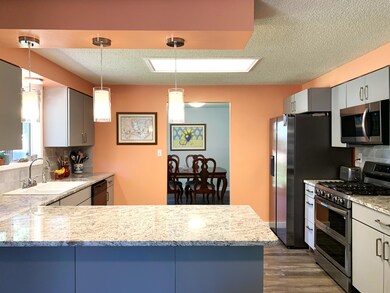 1981 Camellia Ave, Medford, OR 97504 - photo 6