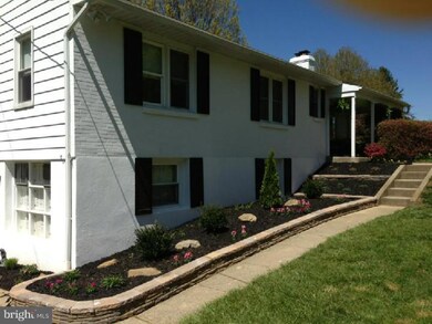 23 Clayton Park Dr, Glen Mills, PA 19342 - photo 2