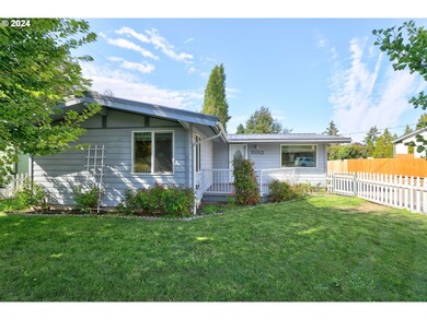 2013 E 12th St, the Dalles, OR 97058 - photo 6