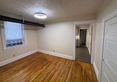 Alcove to Kitchen.jpg