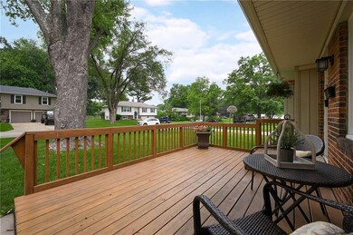 6921 Ballentine St, Shawnee, KS 66203 - photo 3