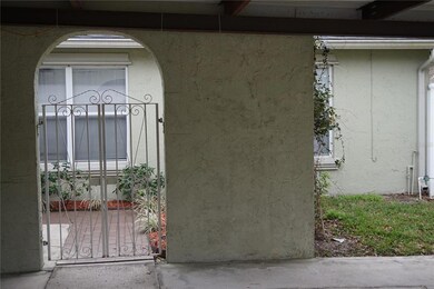 2307 Rosehill Ct, Brandon, FL 33510 - photo 4