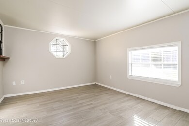 019-photo-dining-room-12482748