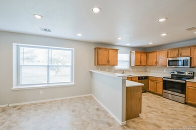 10802 Buckskin Spur, San Antonio, TX 78254 - photo 7