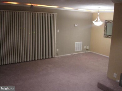 18201 Chalet Dr unit 11112, Germantown, MD 20874 - photo 6