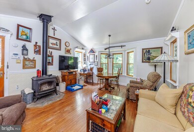 302 Pacific Ave, Woodbury, NJ 08096 - photo 4