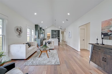 1007 Key St, Houston, TX 77009 - photo 7