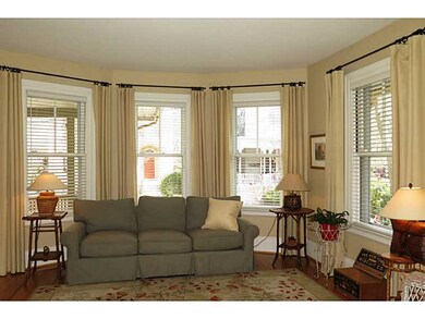 77 Barnes St, Providence, RI 02906 - photo 4