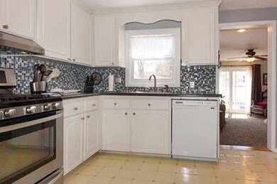 48 Bumble Bee Cir, Shrewsbury, MA 01545 - photo 7