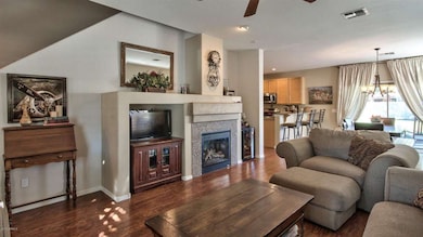 LIVING ROOM 2