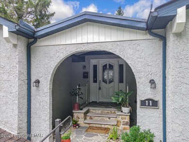 11 Club Ct, Stroudsburg, PA 18360 - photo 2