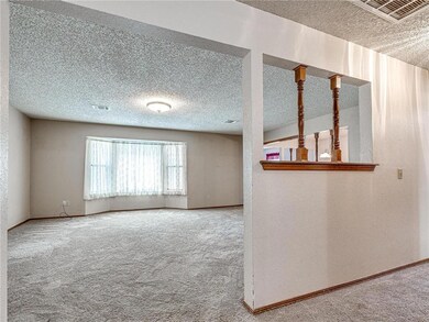 303 Hardesty Dr, Shawnee, OK 74804 - photo 5