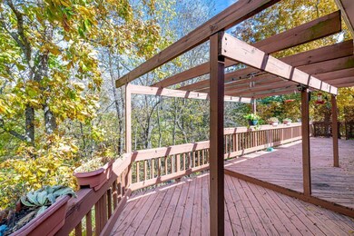 7100 Sycamore Creek (50)
