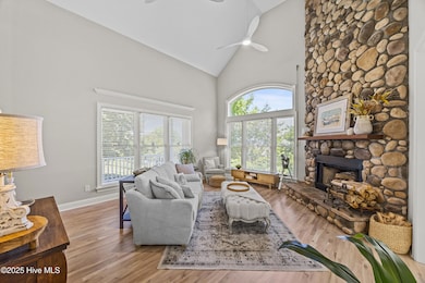14_living room