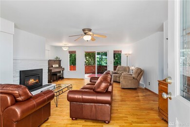 8005 242nd St SW, Edmonds, WA 98026 - photo 2