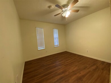29522 Brookchase Dr, Spring, TX 77386 - photo 4