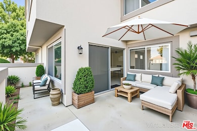 18524 Mayall St unit D, Northridge, CA 91324 - photo 6