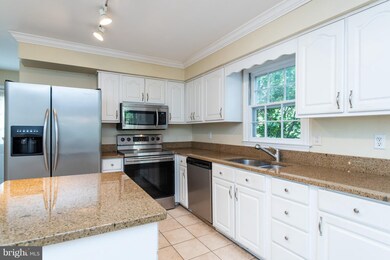 318 Beach Dr, Annapolis, MD 21403 - photo 7