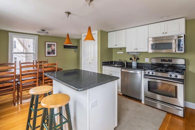 17 Pearl St unit 2, Provincetown, MA 02657 - photo 7