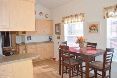 Eat-in Kitchen