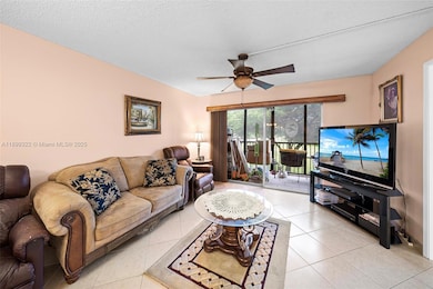 Century Village unit 209A, Pembroke Pines, FL 33027 - photo 2