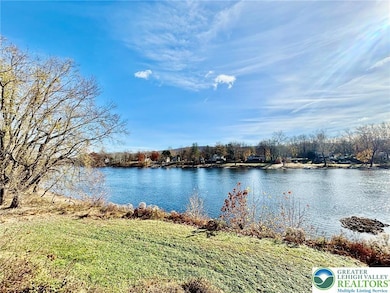 5449 de Pues Rd, Bangor, PA 18013 - photo 7