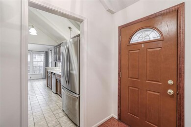 10154 Edelweiss Cir, Shawnee, KS 66203 - photo 5