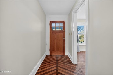 37-98 Livingston Ave-37