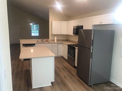 1408 Southridge St unit 5, Shelby, NC 28152 - photo 6